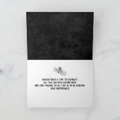 Weiße 2025-Graduationskappe auf schwarzem Leder Karte (Innenseite)