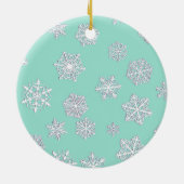 Weiße 3-D-Schneeflocken auf Aquarellhöhe Keramikornament (Hinten)