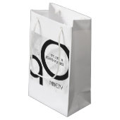 Weiße 90-Jahrzehnte Geburtstag Kleine Geschenktüte (Rückseite Schrägansicht)