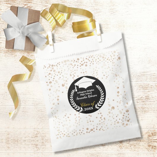 Weiße Abschlusskappe und Lorbeer-Abschlussfeier Geschenktütchen