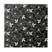 Weiße Abstrakte Blüte im schwarzen Hintergrund Fliese (Vorderseite)