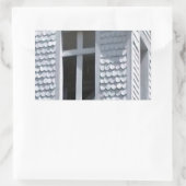 weiße alte Kirche in den Bergen Rechteckiger Aufkleber (Tasche)