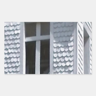 weiße alte Kirche in den Bergen Rechteckiger Aufkleber
