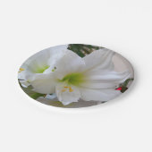 Weiße Amaryllis und Weihnachtsbaum Pappteller (Schrägansicht)