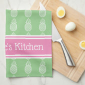 Weiße Ananas auf Grün mit rosa Streifen Geschirrtuch (Viertel Falte)