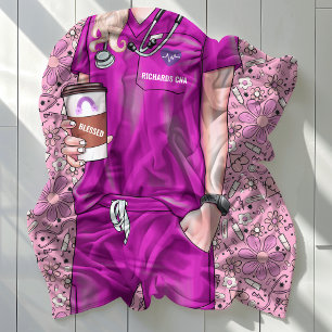 Weiße Ärztin im pinkfarbenen Kittel Sherpadecke