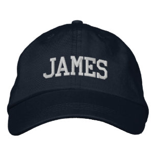 Weiße Athletik-Block-Monogramm-Name nach Wahl Bestickte Baseballkappe