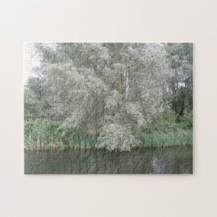 Weiße Bäume und Flusslandschaftsrätsel Puzzle