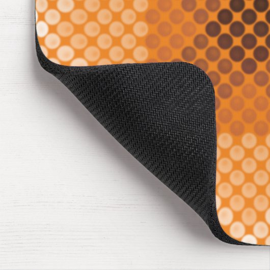 Weiße bis braune Kreise auf orangefarbenen, quadra Mousepad (Ecke)