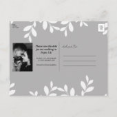 Weiße Blätter Moderne botanische Save the Date Ankündigungspostkarte (Rückseite)