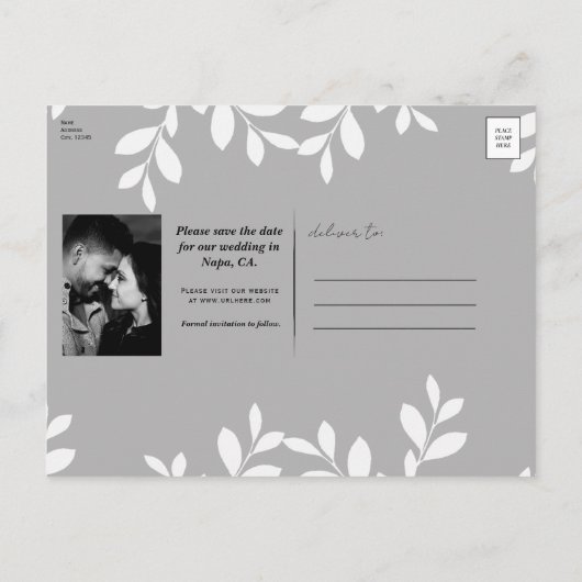 Weiße Blätter Moderne botanische Save the Date Ankündigungspostkarte (Rückseite)