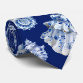Weiße blaue Muschelschalen Krawatte (Gerollt)