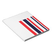 Weiße, blaue und rote Streifen Notizblock (angewinkelt)