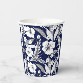Weiße Blume auf blau. Pappbecher (Vorderseite)