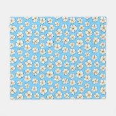 Weiße Blume auf blauem Hintergrund Fleecedecke (Vorderseite (Horizontal))