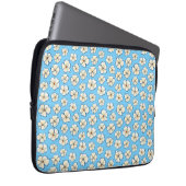 Weiße Blume auf blauem Hintergrund Laptopschutzhülle (Vorne Rechts)