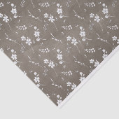 weiße Blume auf braunem Hintergrund Seidenpapier (Ausschnitt)