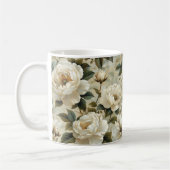 Weiße Blume auf cremefarbenem Hintergrund. Kaffeetasse (Links)