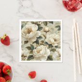 Weiße Blume auf cremefarbenem Hintergrund. Serviette (Beispiel)