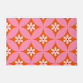 Weiße Blume auf dem Muster der rosafarbenen Kreise Fußmatte (Vorderseite)