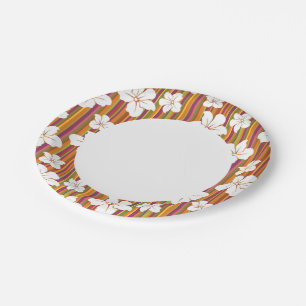 Weiße Blume auf gestreibendem Hintergrund Pappteller