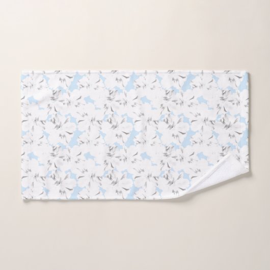 Weiße Blume auf hellblau. Badhandtuch Set (Handtuch)