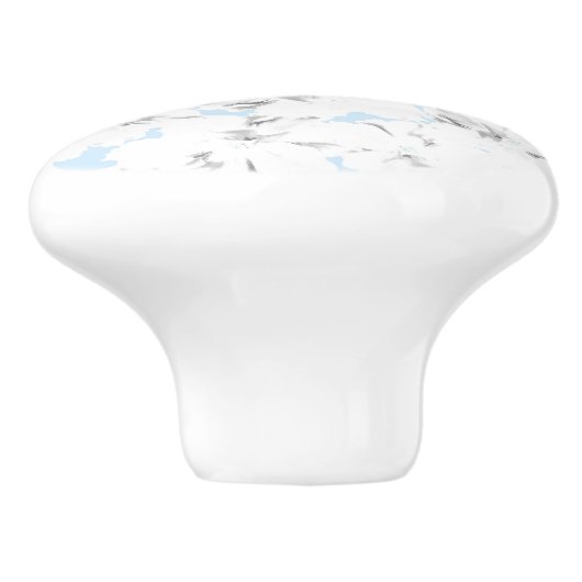 Weiße Blume auf hellblau. Keramikknauf (Seitenansicht)