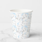 Weiße Blume auf hellblau. Pappbecher (Rückseite)
