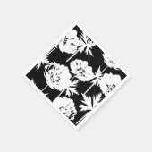 Weiße Blume auf schwarz. Serviette (Ecke)