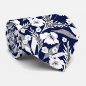 Weiße Blume, blau und weiß. Krawatte (Gerollt)