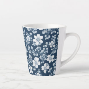 Weiße Blume in Dunkelblau Milchtasse