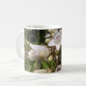 Weiße Blume Kaffeetasse (Vorderseite Links)