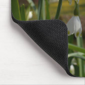 Weiße Blume Schneerauben mit Landschaftsgärten Mousepad (Ecke)