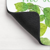 Weiße Blume und Grüne Blätter Garten Mousepad (Ecke)