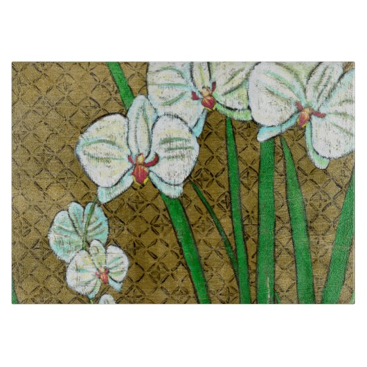 Weiße Blume und grüne Stiele an der braunen Grenze Schneidebrett (Vorderseite)