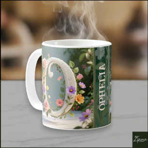 Weiße Blumen-Garten-Monogramm-Buchstabe O Kaffeetasse