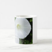 Weiße Blumen Kaffeetasse (Mittel)