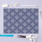 Weiße BlumenDamasken und blauer Hintergrund Seidenpapier (Handwerk)