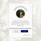 Weiße Blumengärten laden zu einer Hochzeit ein All In One Einladung