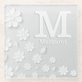 Weiße, blumengeprägte Namensinitialen personalisie Glasuntersetzer