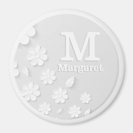 Weiße, blumengeprägte Namensinitialen personalisie Magnet