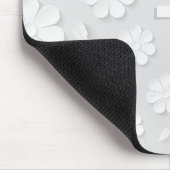 Weiße, blumengeprägte Namensinitialen personalisie Mousepad (Ecke)
