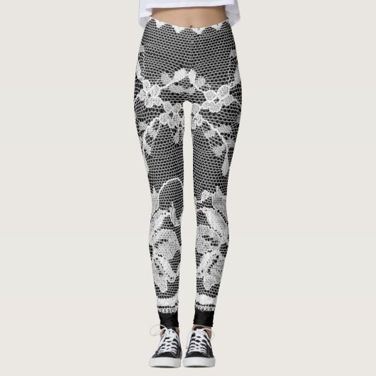 Weiße Blumenspitze: schwarzer Hintergrund. Leggings (Vorderseite)