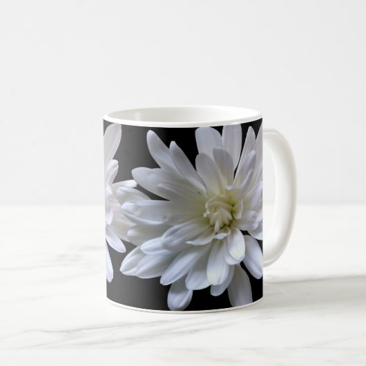 Weiße, blumenweiße, matte weiße Blume Kaffeetasse (VorderseiteRechts)