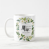 Weiße Blüte | WEDEN THE NEW MRS Typografy Kaffeetasse (Links)