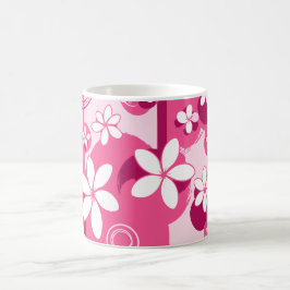 Weiße Blüten mit rosa Umrandung Kaffeetasse