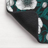 Weiße Bohrer mit blauen Blätter Mousepad (Ecke)