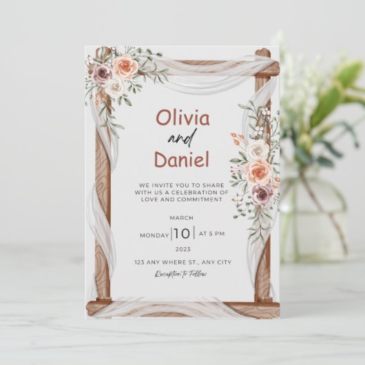 Weiße braune Rustikale Blumenhochzeit Einladung (Stehend Vorderseite)
