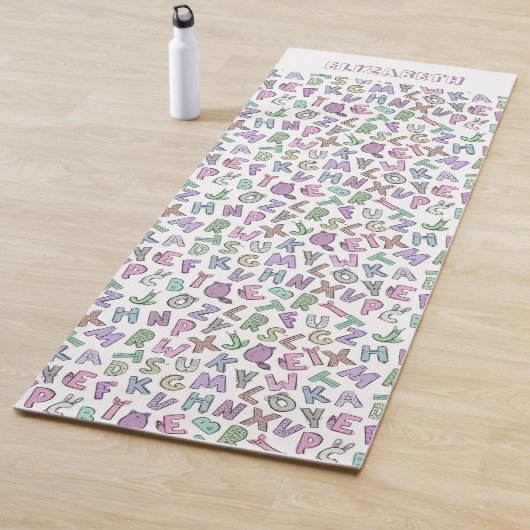 Weiße Buchstaben Yogamatte (Beispiel)