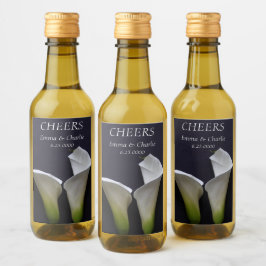 Weiße Calla-Lilien auf schwarzer Hochzeit Weinetikett